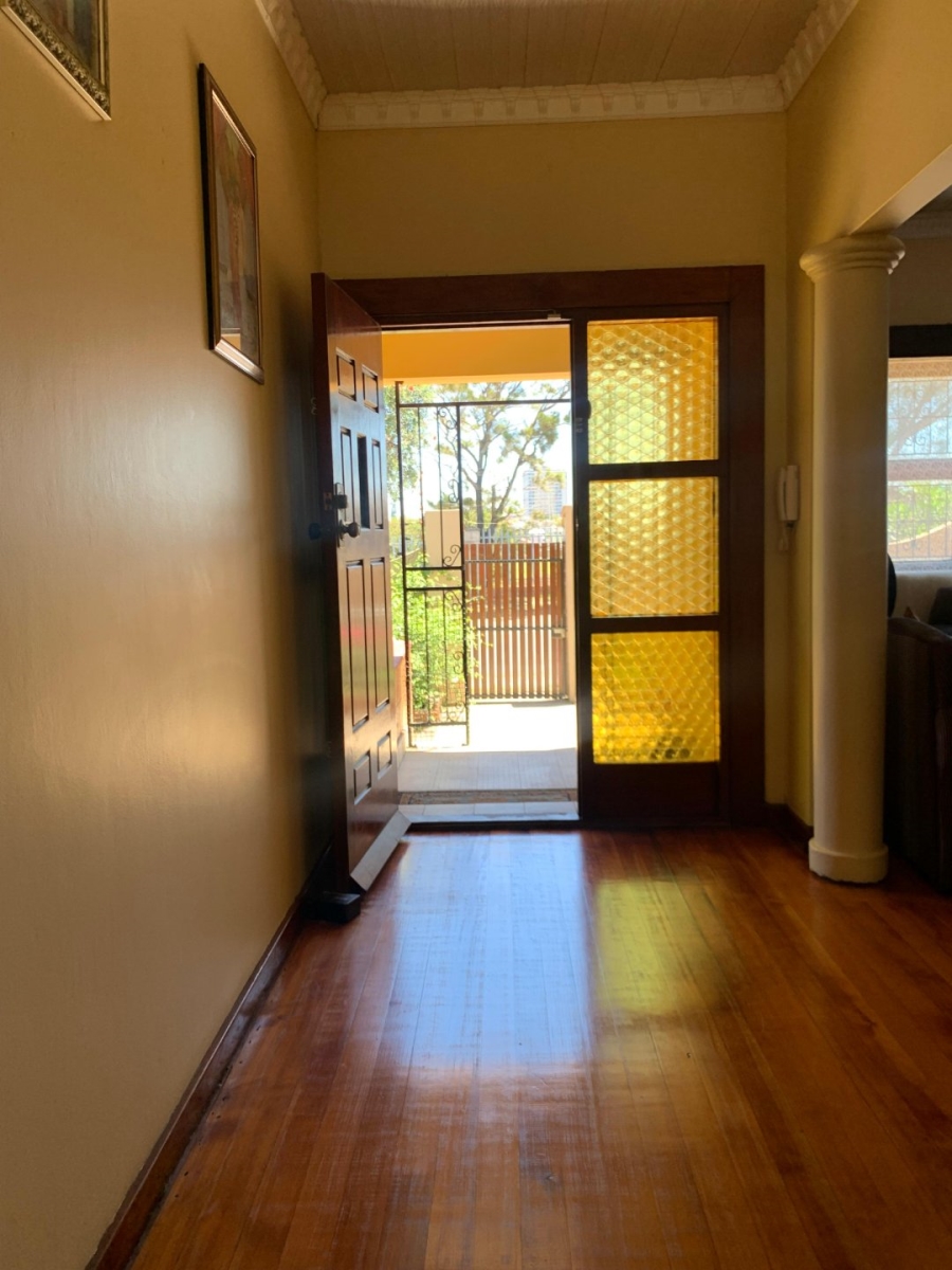 5 Bedroom Property for Sale in Baysville Eastern Cape